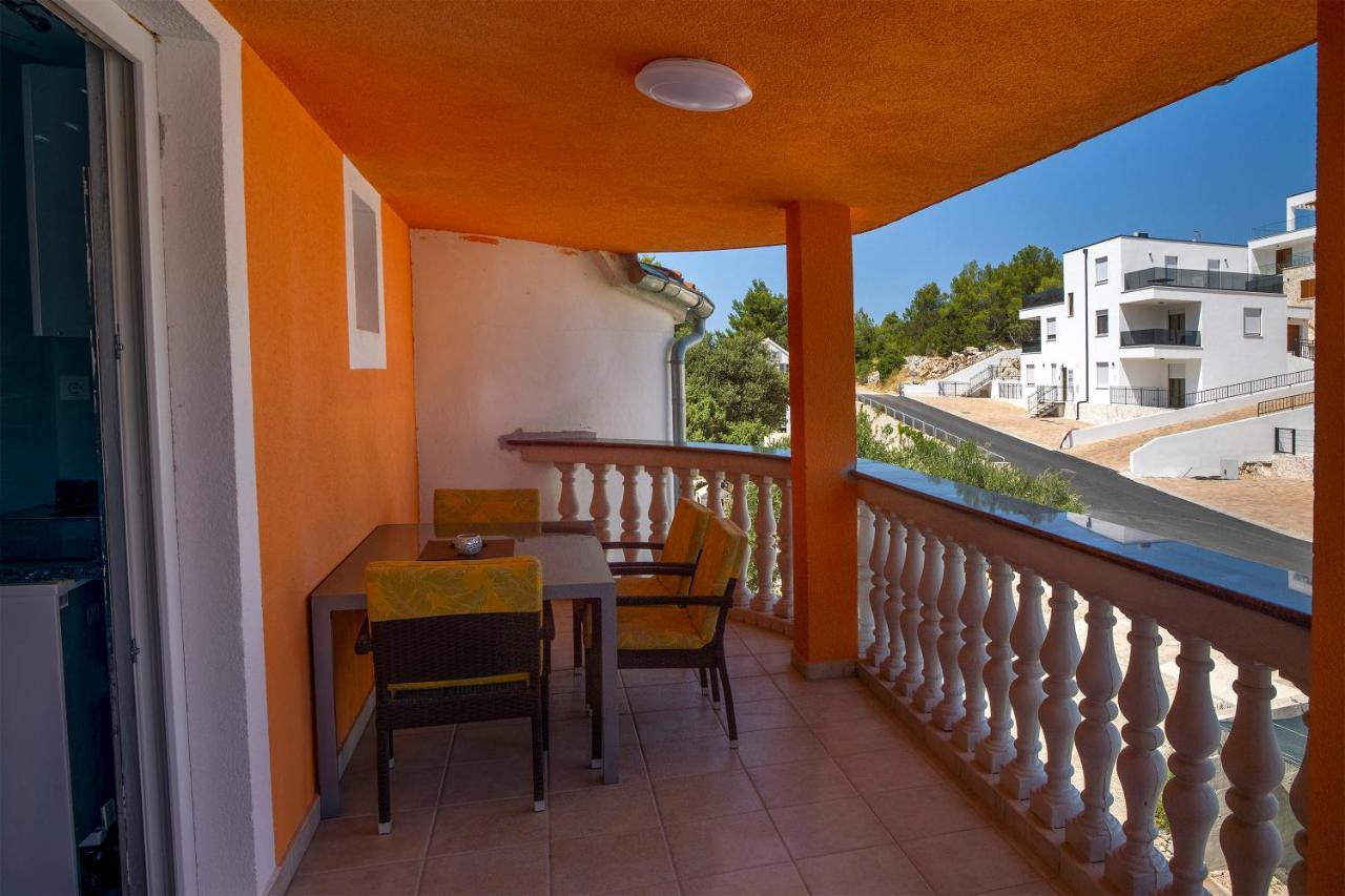 Dani Apartments Grebastica Exterior photo