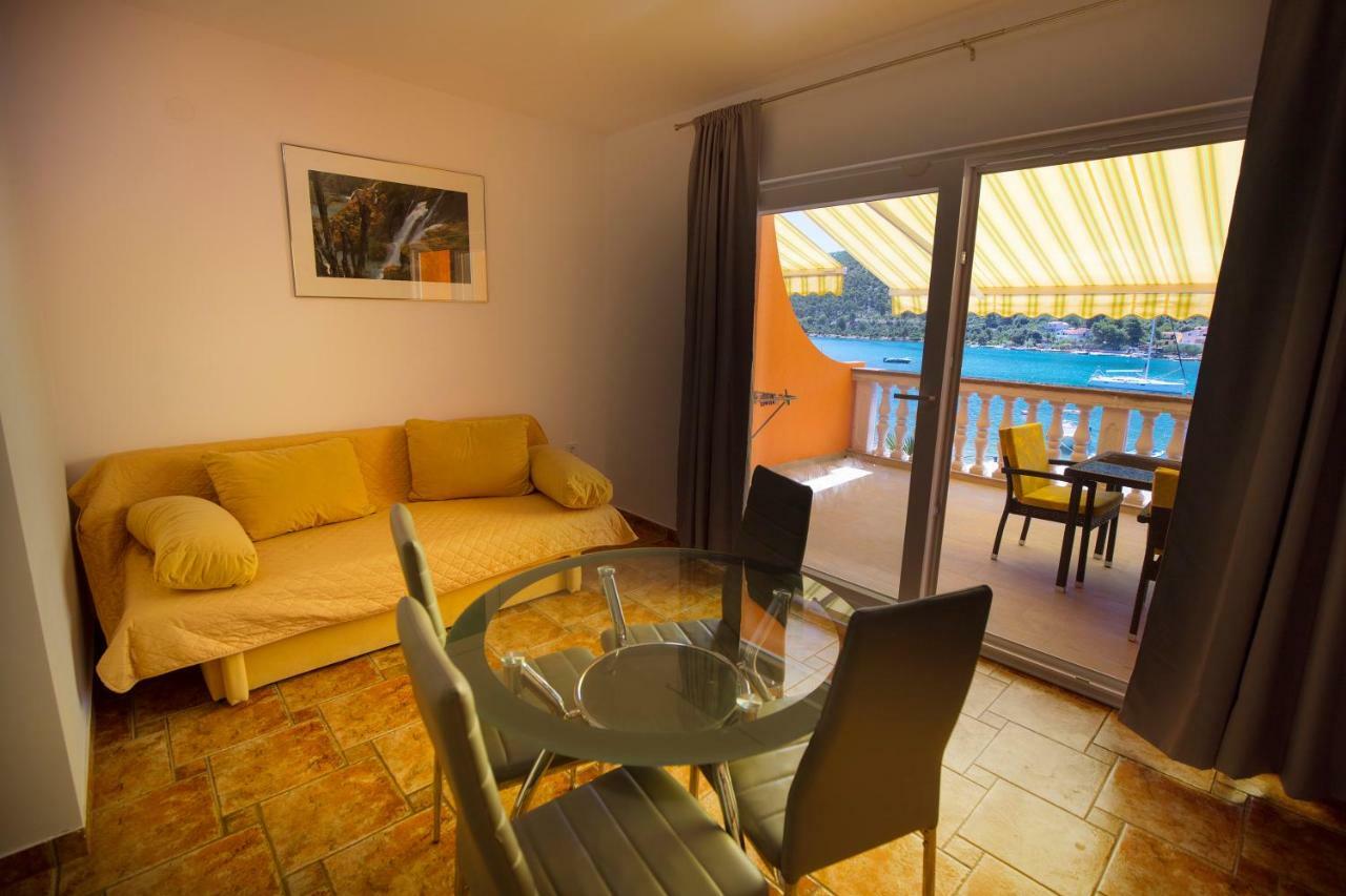 Dani Apartments Grebastica Exterior photo
